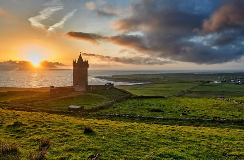 Doonagore Castle, Ireland
